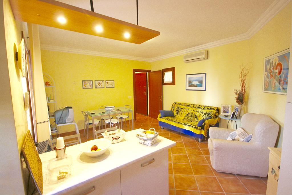 Villa Casa Antonella à Olbia Extérieur photo