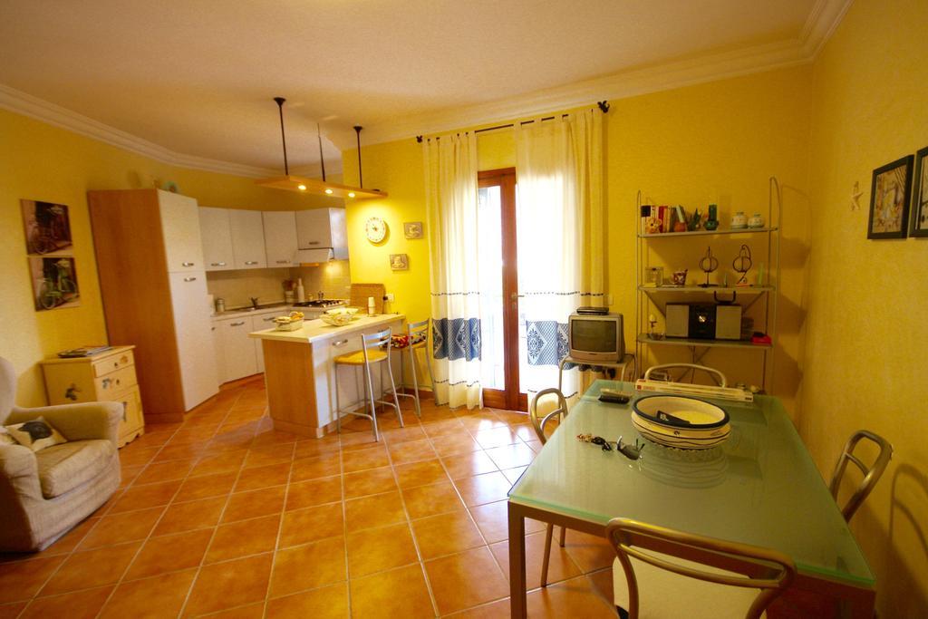 Villa Casa Antonella à Olbia Extérieur photo